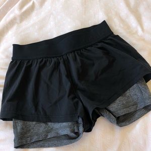 Lululemon active running shorts